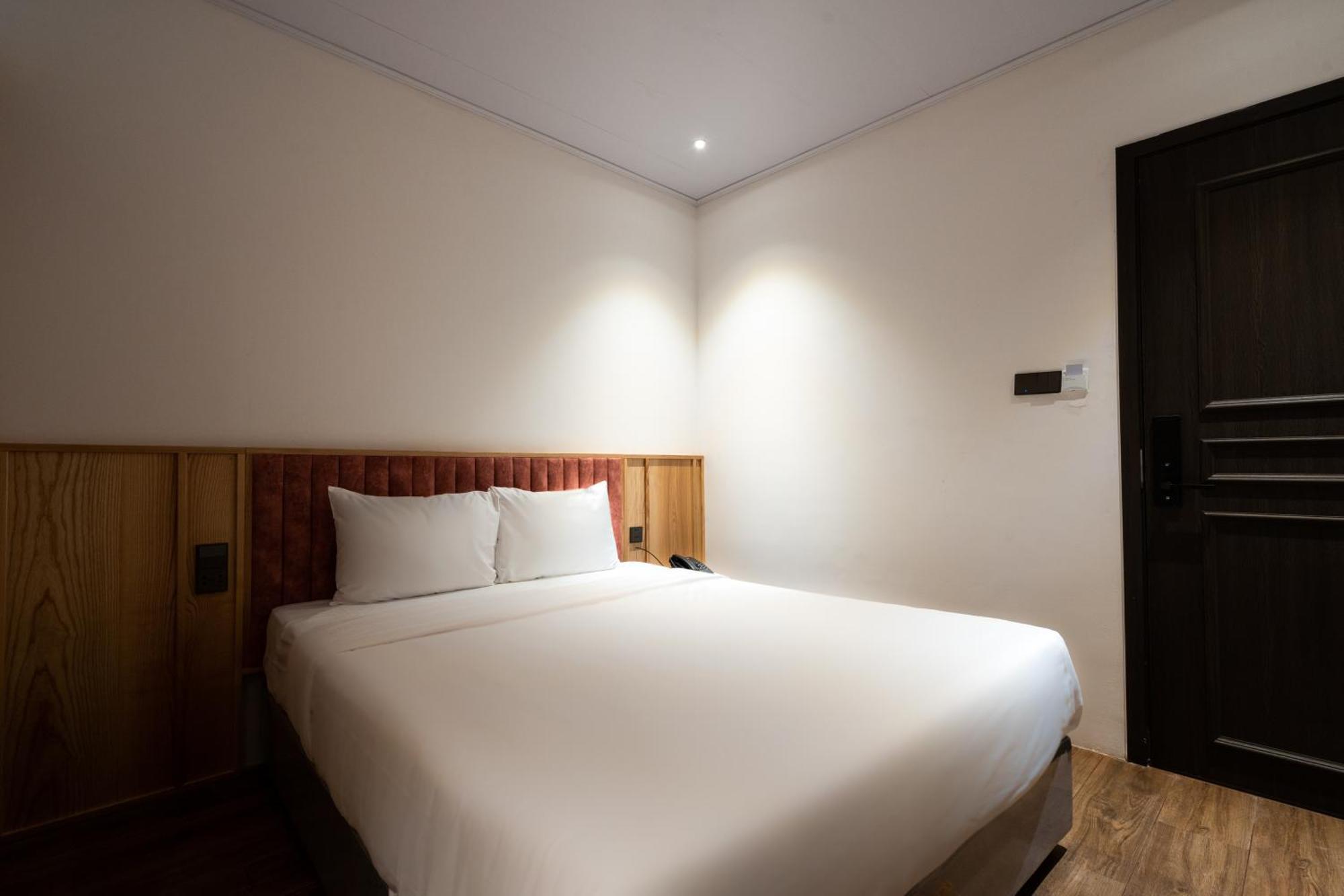 Haven Hut Riverside Hotel Ho Chi Minh City Exterior photo